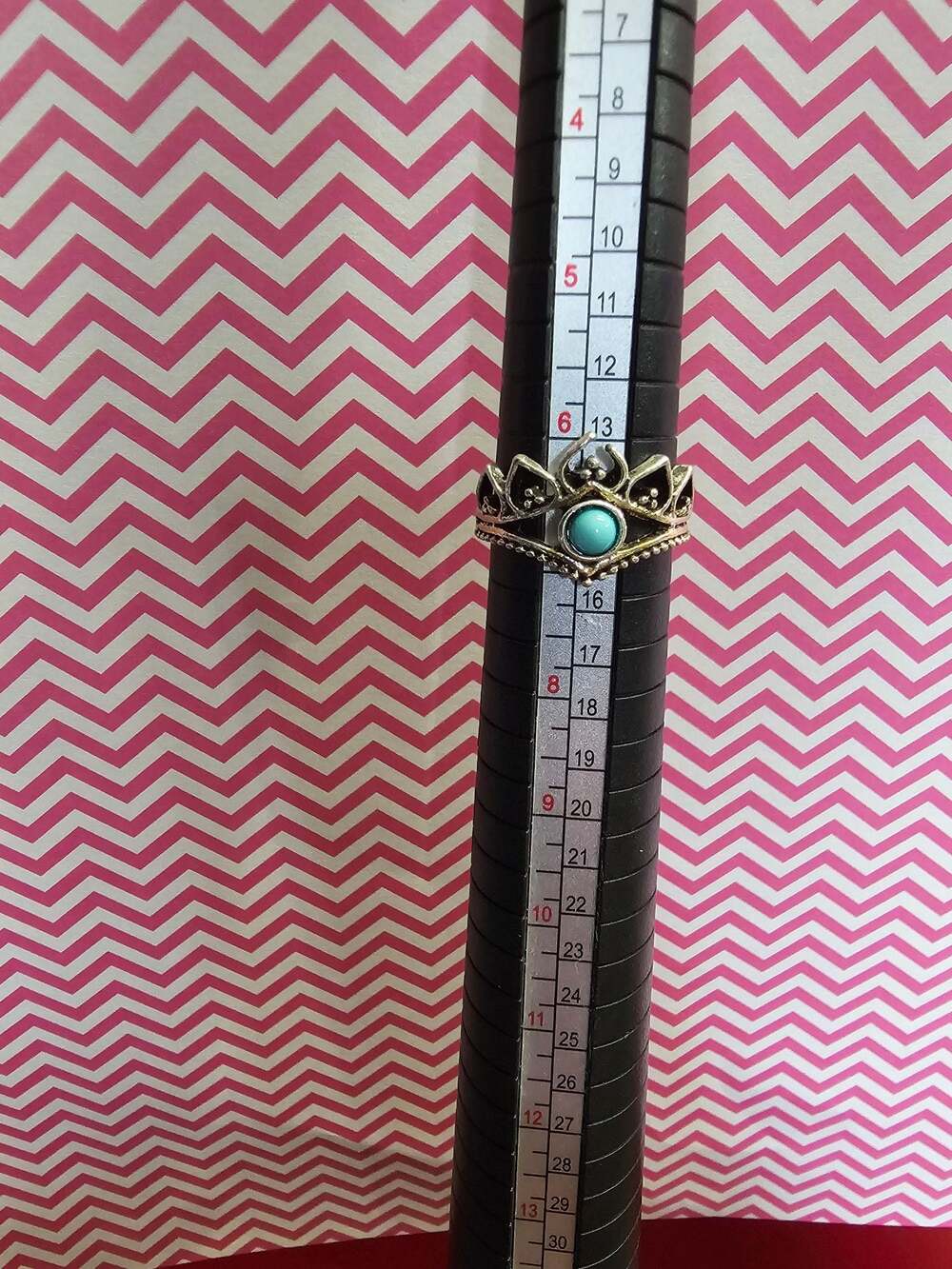 Vintage Style Crown Design Ring with Turquoise Accent Size 7.5